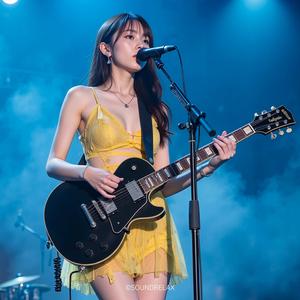 อย่าปล่อยฉันไว้คนเดียว (Don’t Leave Me Alone)