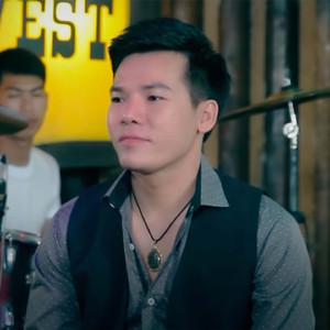 ຮັກສາວໂພນໂຮງ