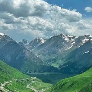 Break Up in a Small Town