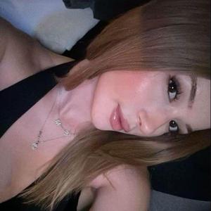 İKİ KİŞİYİZ YANIMDA BATU VAR