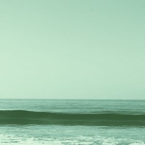 抚慰的平静的波浪回忆