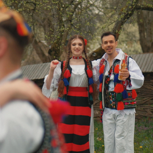 Invartita Cu Strigaturi