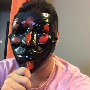 多想在平庸的生活拥抱你