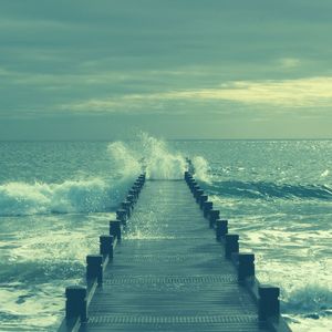 精彩平静的波浪环境