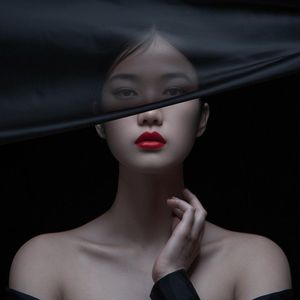 敬红尘与我