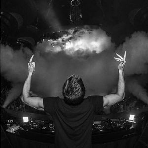 Martin Garrix - Oops（Resse Jean Remix）