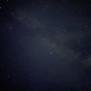 服务区外 Outside
