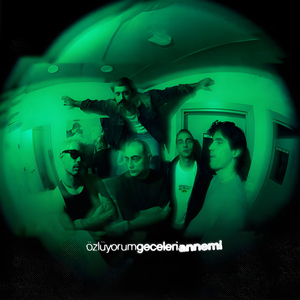 ÖZLÜYORUM GECELERİ ANNEMİ
