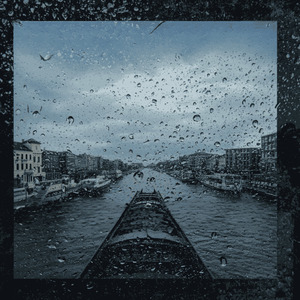 ガラスの街で・・・