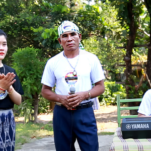 ລຳເດີນພໍ່ຮ້າງກ່ອມລູກ