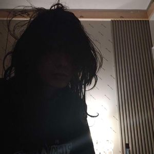 别往死里看着我