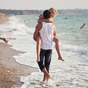 跟他归家为他唱