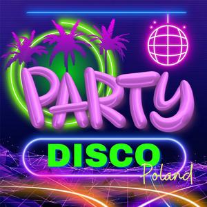 Ona wchodzi i cały świat milknie