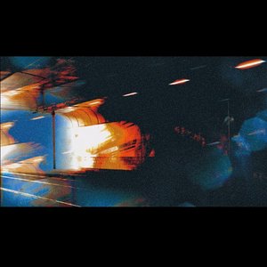 你我的缘分太浅 只够擦肩