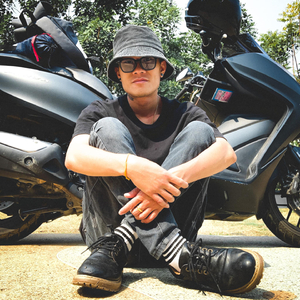 หนีไปในอวกาศ