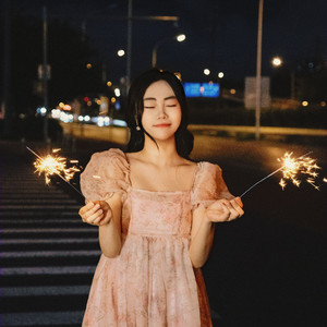 夏夜最后的烟火（治愈女声版）