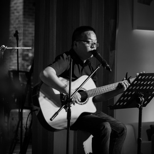 你离开了南京，从此没人和我说话