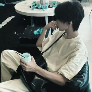 夜的白月光