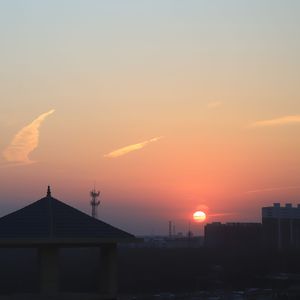 总有一天你会出现在我身边