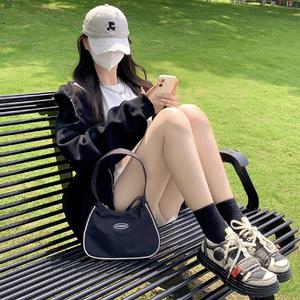 拧巴的我冷落你却伤了自己