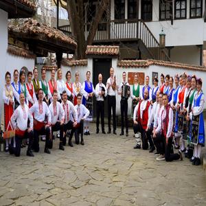 Добруджанска тройка - Ръка