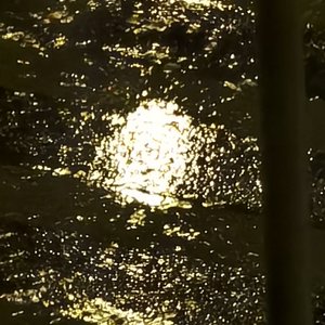 夜空是悲伤的河
