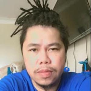 buong puso ng totoo sa isang taong maligaya habang binibigay nya lahat dalawang isdang lumalagoy lumagpa yung isa sabing isa left turn ako sabi ng isa pwedeng humarap?