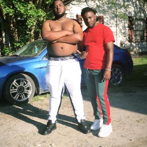 Smylezbaby- Paralyze People