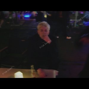 我要你别离开『E』