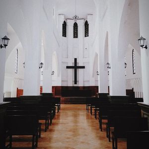 幕帐后/ What‘s Behind