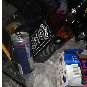 ELA ME OLHOU,DEPOIS ME MAMOU