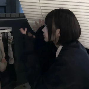 侧脸
