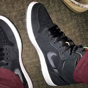 Hey Baby It's Cold & I Forgot My Jacket