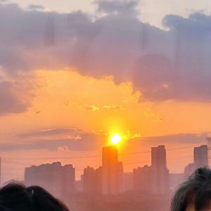 白马青衫慢慢行