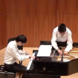 “如歌的中板”（"Moderato Arioso"）