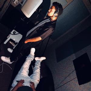 Motion (feat. PHATBOI Cam)