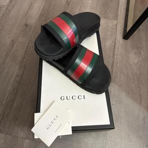 Gucci Flip Flop