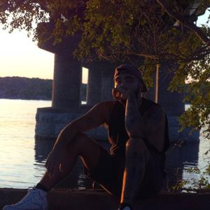 Dis & Dat (feat. Franco East)