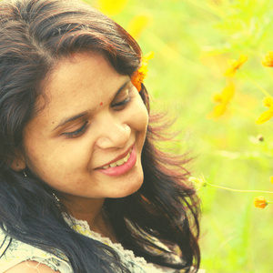 Chhai Ghata Ghan Ghor, Papiha Machave Shor,Badra Kare Ghir Ghir Aaye, Chamke Bijuriya Dar Mohe Lage