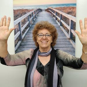 Vuela paz (feat. Daniel Damian)