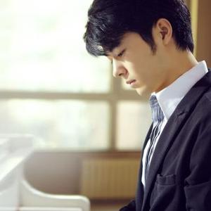 梧桐叶又落钢琴曲