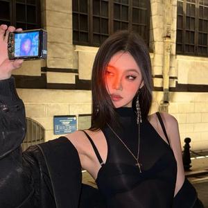 LIGHTS! (feat. Fuzziekiss)