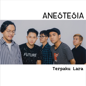 Terpaku Lara