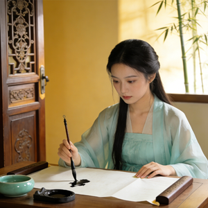 落笔太重缘太薄