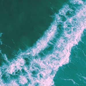 一尘不染平静的波浪印象数