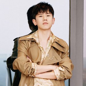 他不懂(Live）郁可唯版