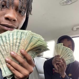 Designer Shoes (feat. MoneyMakin Mitch)