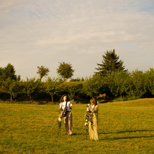 Погляд і доторки