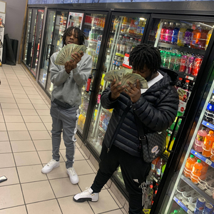 Push up (feat. Traay)