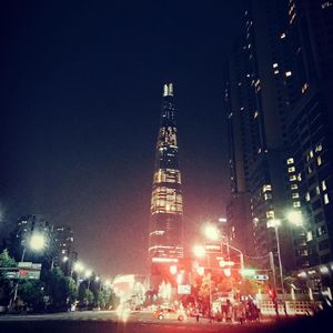 欲擒故纵纵然满城骚动